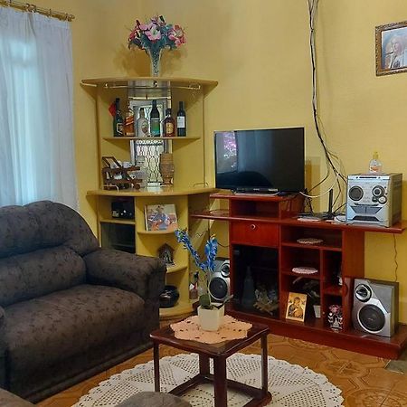 Recanto Magalhaes Сан-Бенту-ду-Сапукаі Екстер'єр фото
